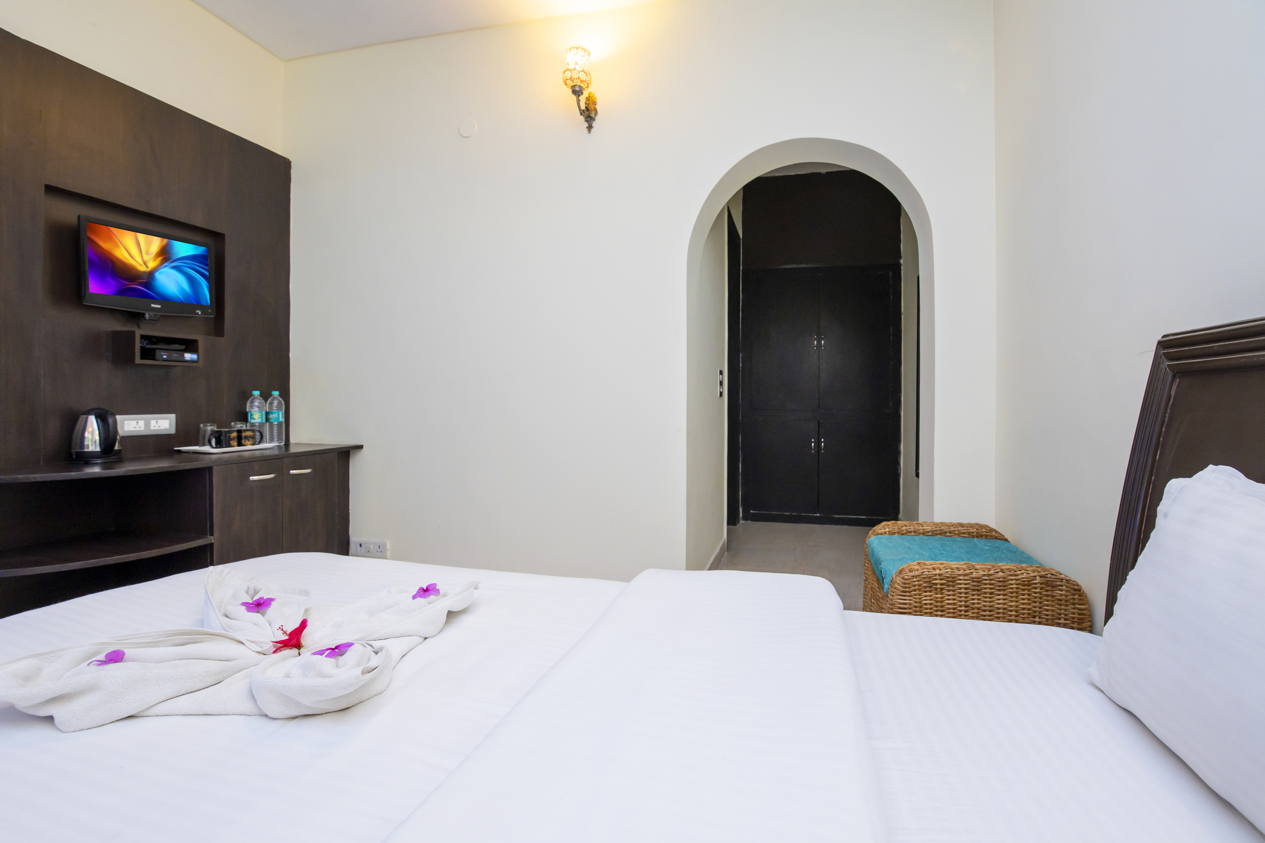 spiritual retreats in india