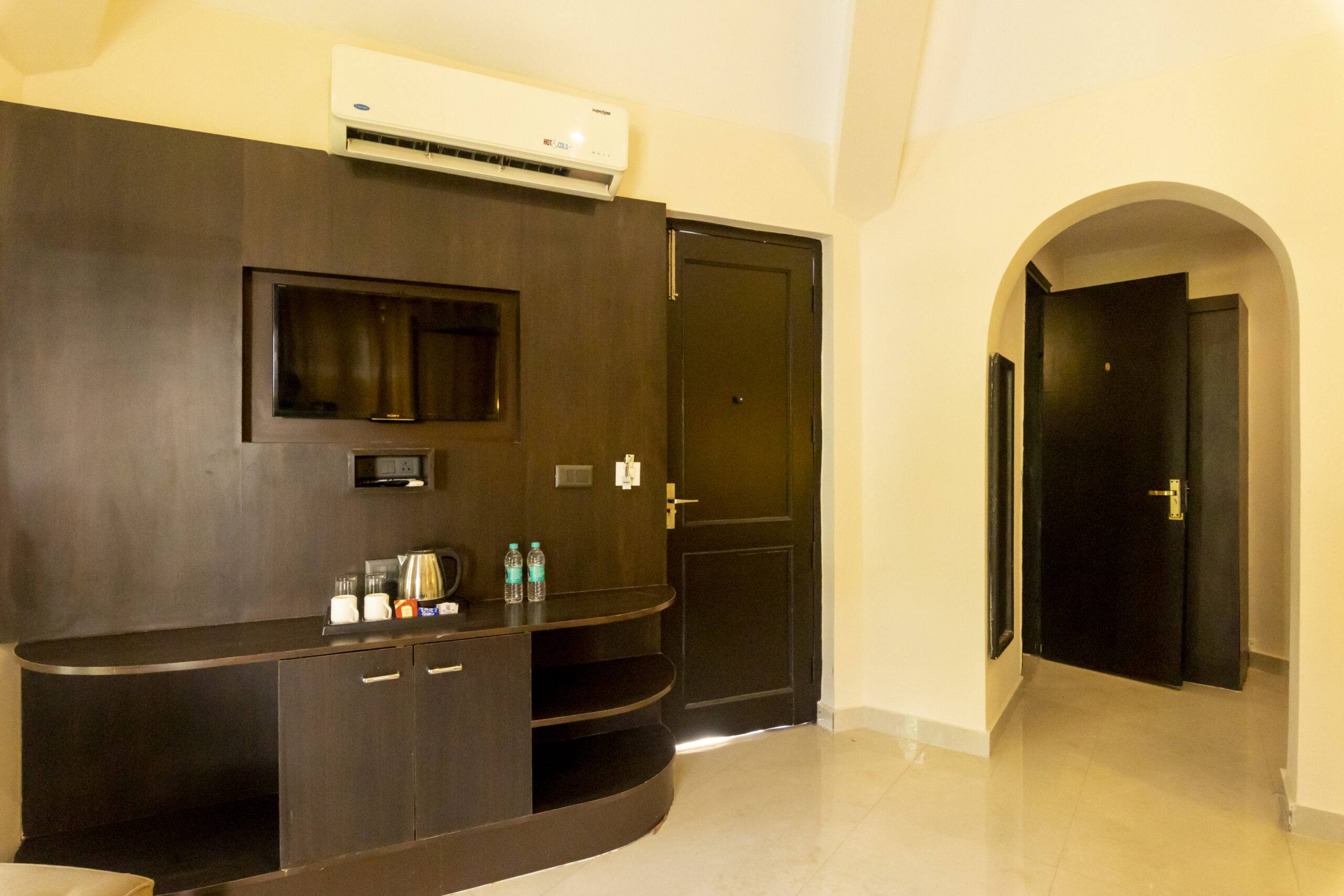 meditation retreats in india